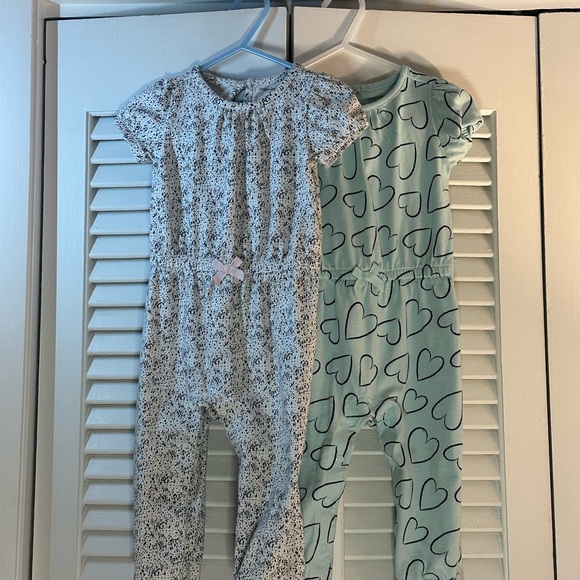 🌸2 for $30🌸 Carter's Black Speckled Bodysuit and Blue Hearts Bodysuit - Picture 3 of 10